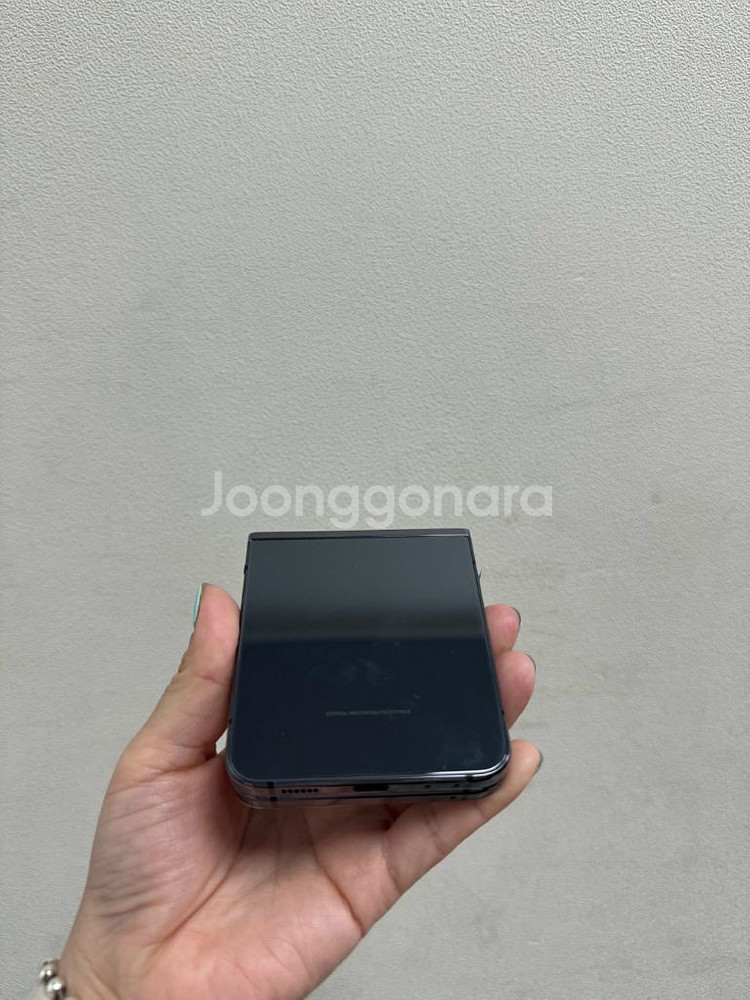 (부산중고폰)갤럭시z플립5 액정배터리 새제품 판매해요--1