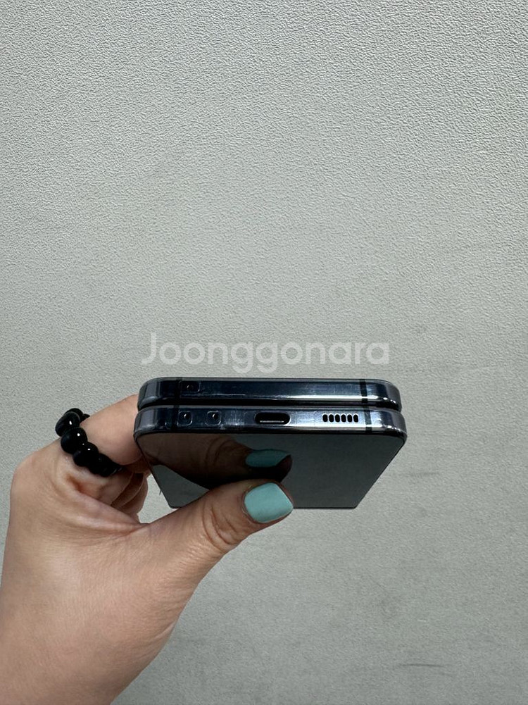 (부산중고폰)갤럭시z플립5 액정배터리 새제품 판매해요--6