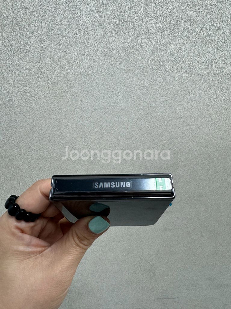 (부산중고폰)갤럭시z플립5 액정배터리 새제품 판매해요--5