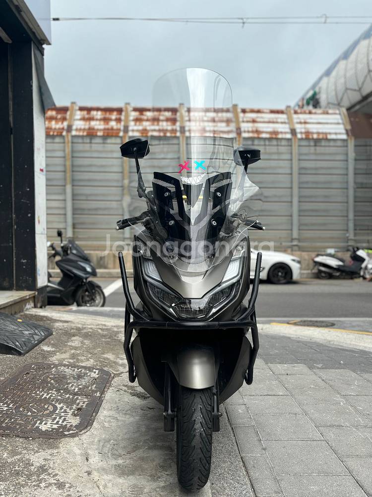 23년식 혼다 pcx125 출퇴근용 판매합니다(세미튜닝--1