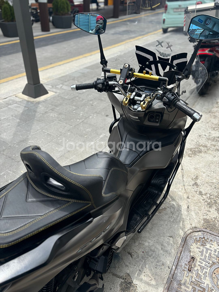 23년식 혼다 pcx125 출퇴근용 판매합니다(세미튜닝--6
