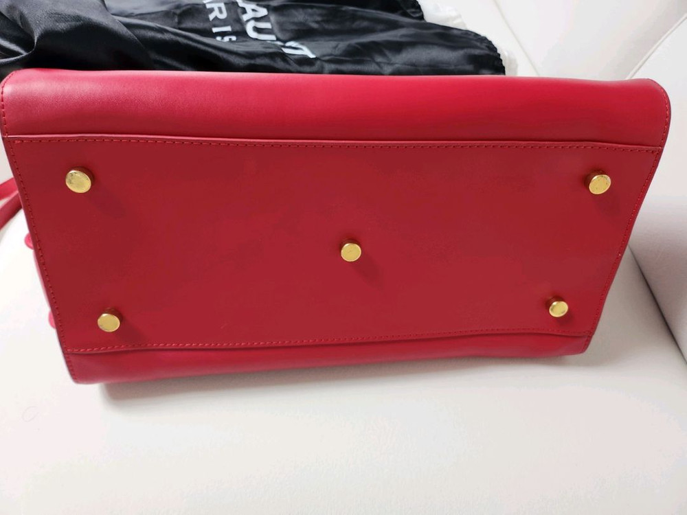 생로랑 삭드쥬르 레드 이미지