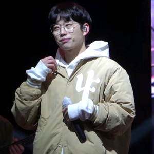 (품절상품) 유즈드 퓨처 아우터 팝니다