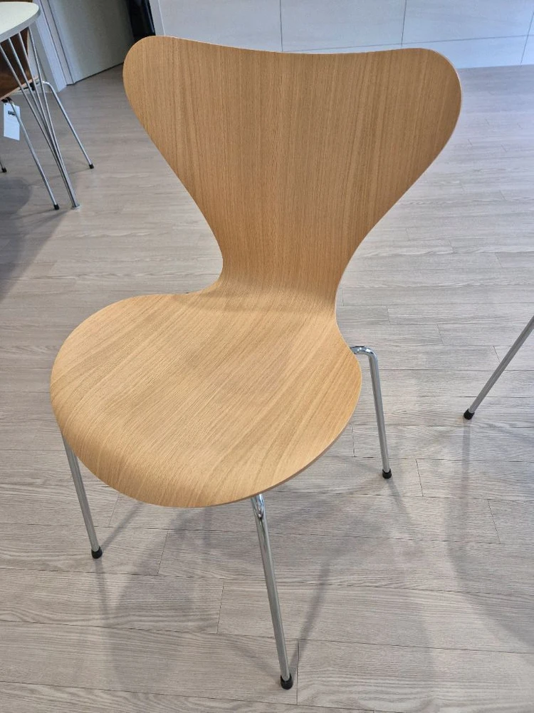 프리츠한센 세븐체어 이미지