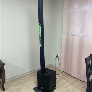 . 맥키 srmFLEX. 고급막대기스피커입니다. 진열