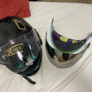 헬멧(엑스라이트 골드에디션) 세나 하만카돈 포함