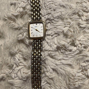 KBS 빈티지 마이스터 금장 올메탈 여성 시계 팝니다