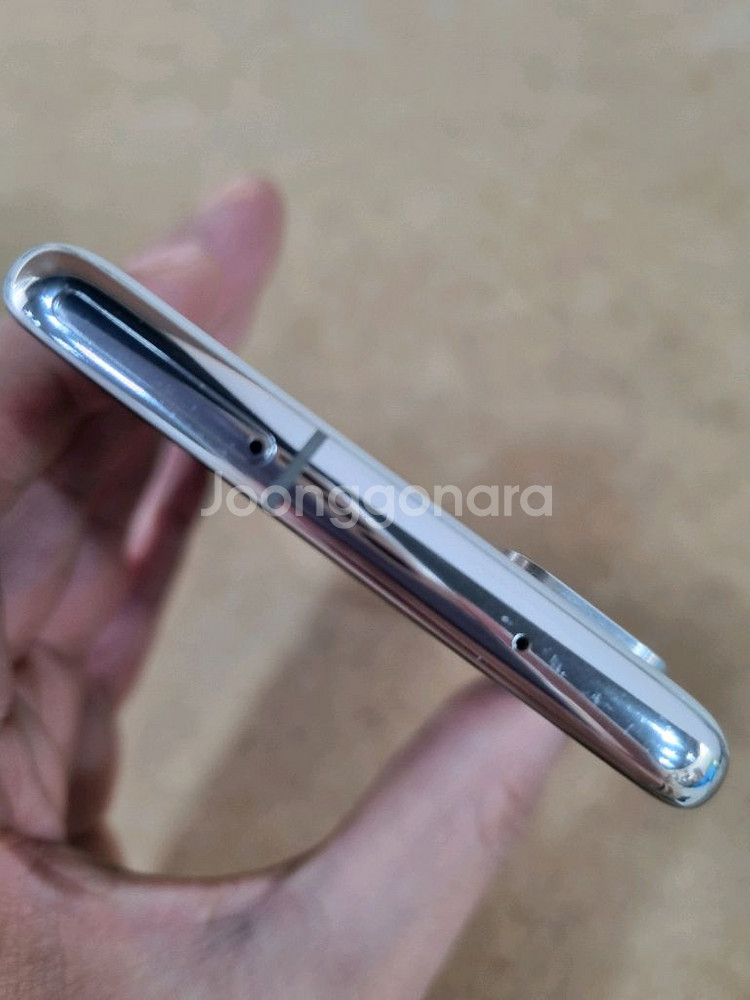 갤럭시S20 화이트 128GB 자급제공기계 중고폰--2