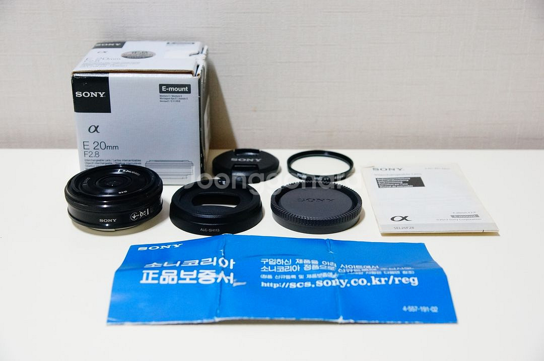 [소니] 팬케익렌즈 20mm f2.8팝니다.--0
