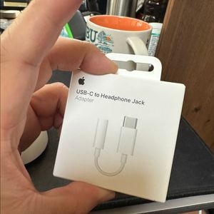 애플 정품 USB-C to 3.5mm DAC