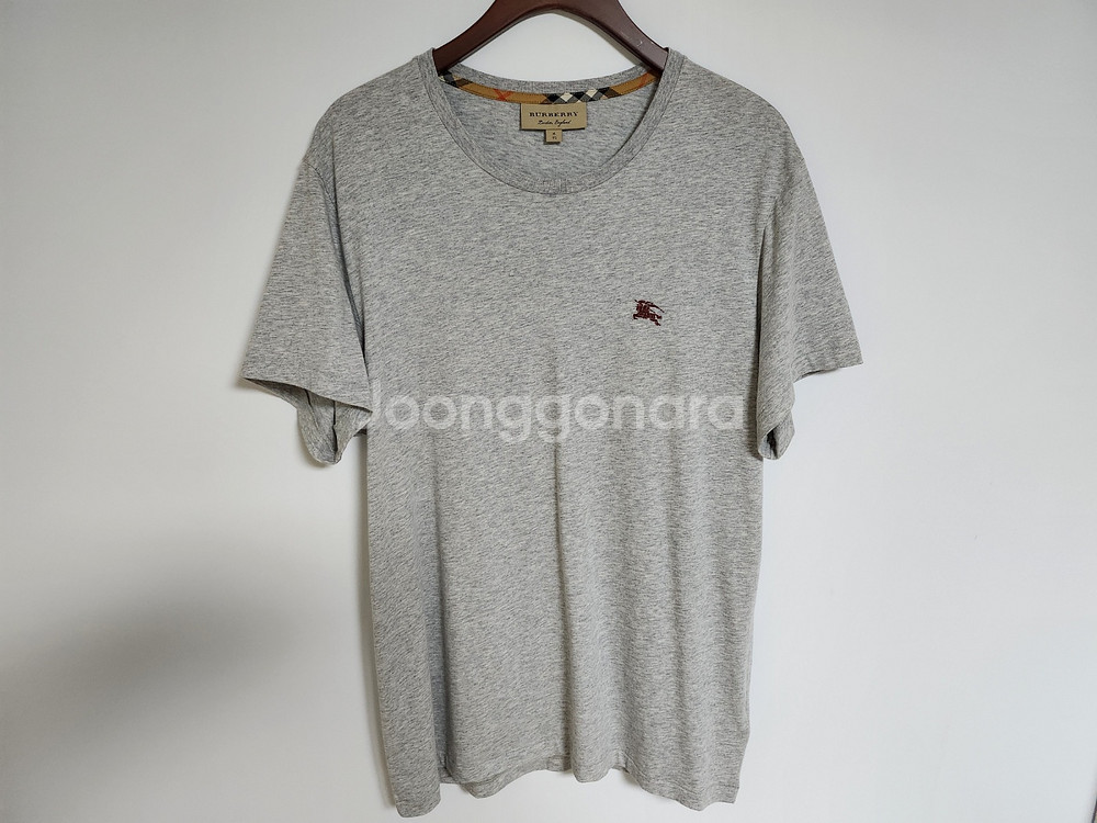 XL 버버리 그레이 기사 자수 반팔티 8003830--0