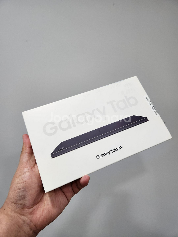 갤럭시탭 A9 그라파이트 64기가 자급제 미개봉 팝니다--0
