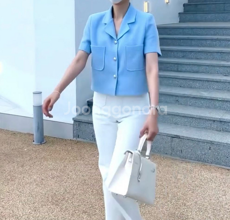 데일리디폴트 하늘색반팔 트위드자켓 새거--2