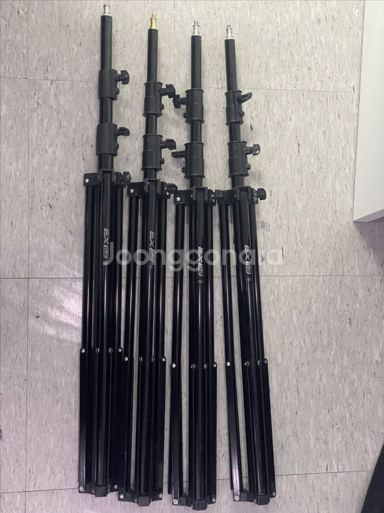 EX52 A스탠드 판매합니다--0