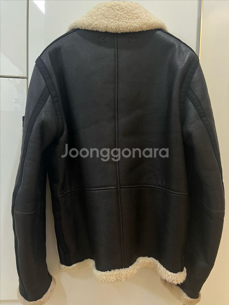 스톤아일랜드 양가죽무스탕 화이트와펜 (한정판)--1