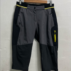 28-30 살로몬 기능성 스판 밴딩 반바지