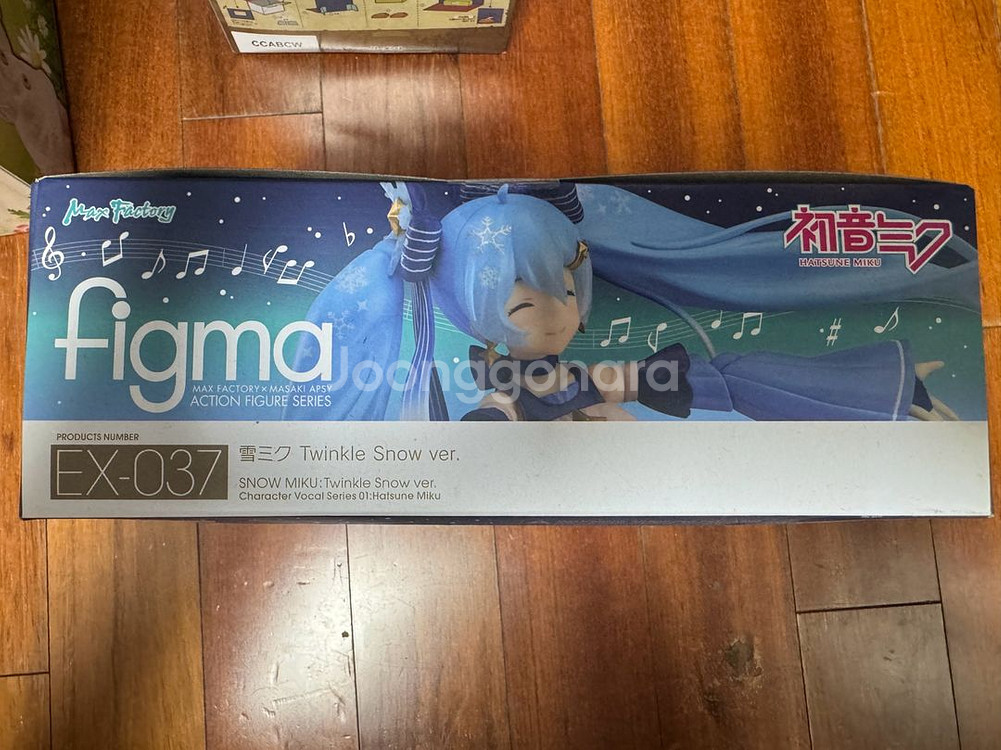 figma 하츠네미쿠 유키미쿠 피규어 미개봉--3