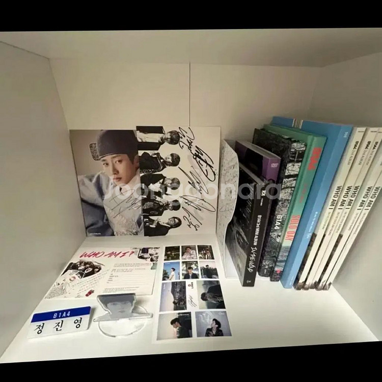 B1A4 및 진영 굿즈 (친필싸인)--1