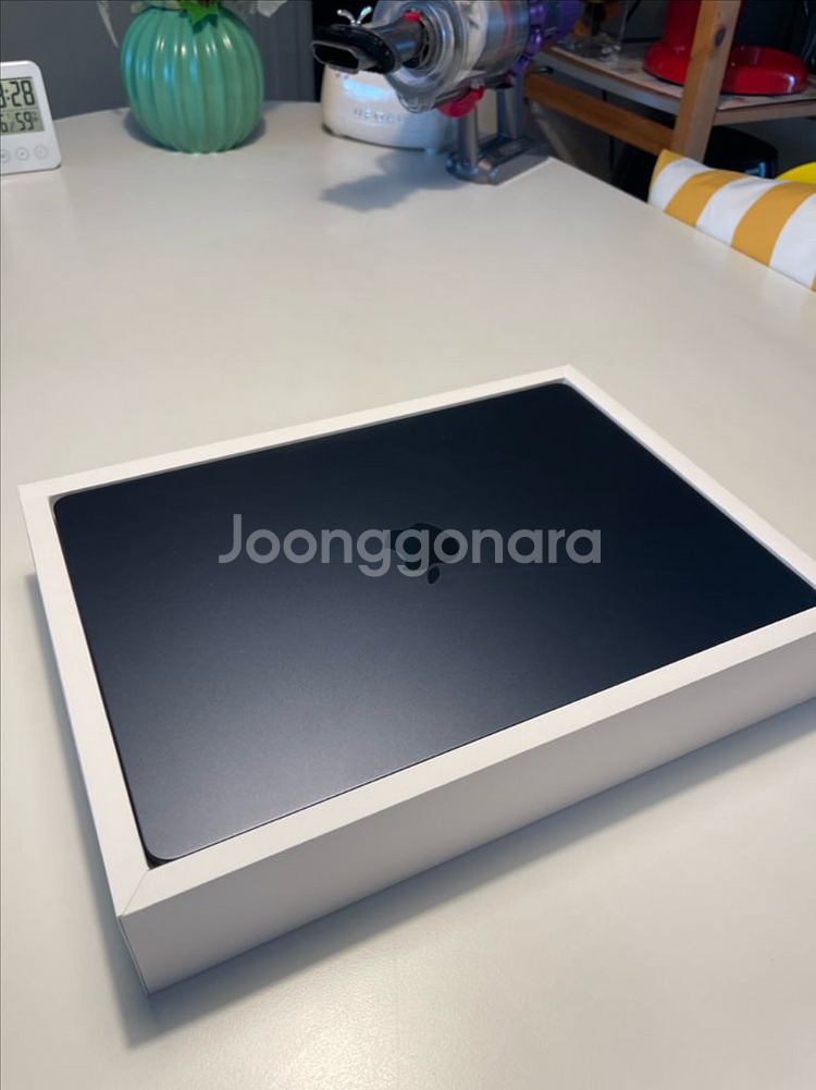 맥북 에어 m2 15인치 ram 8G ssd 512G--0