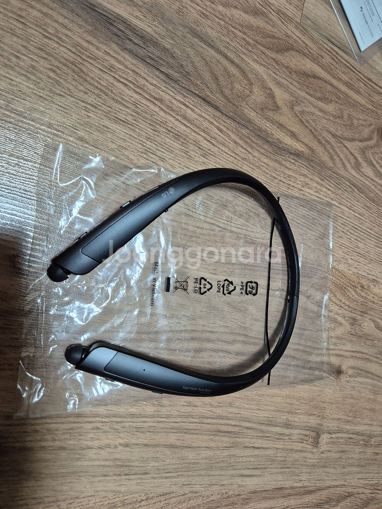 [이어폰] LG 넥밴드 무선 이어폰 HBS-2000--3