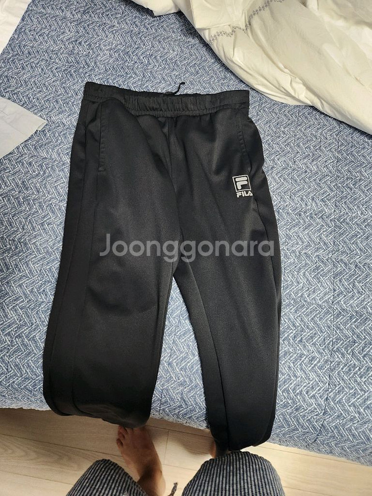 휠라 민트색옷 검은색 바지 팔아요--3
