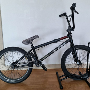 2015 FLYBIKE NEUTRON BMX 판매합니다