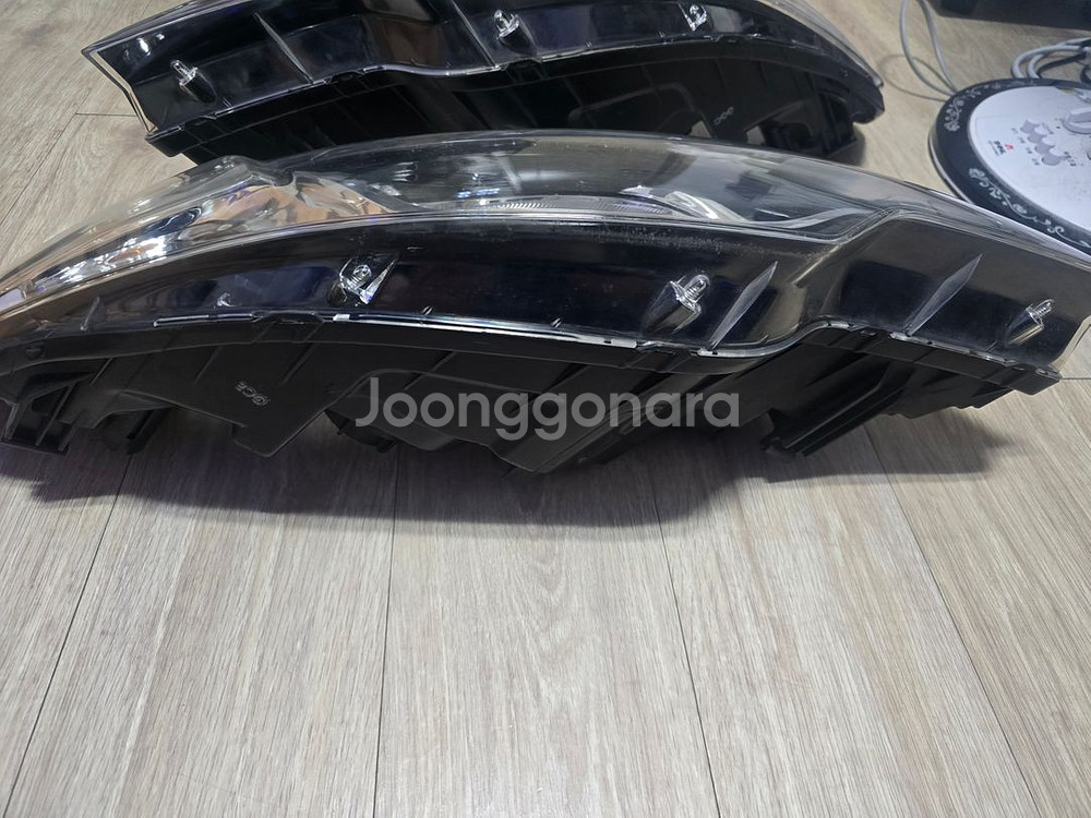 포르테쿱 순정 헤드라이트 전조등 한대분 판매합니다.--3
