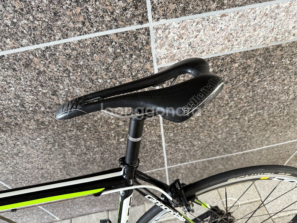 캐논데일 슈퍼식스 에보 105 카본로드자전거--3