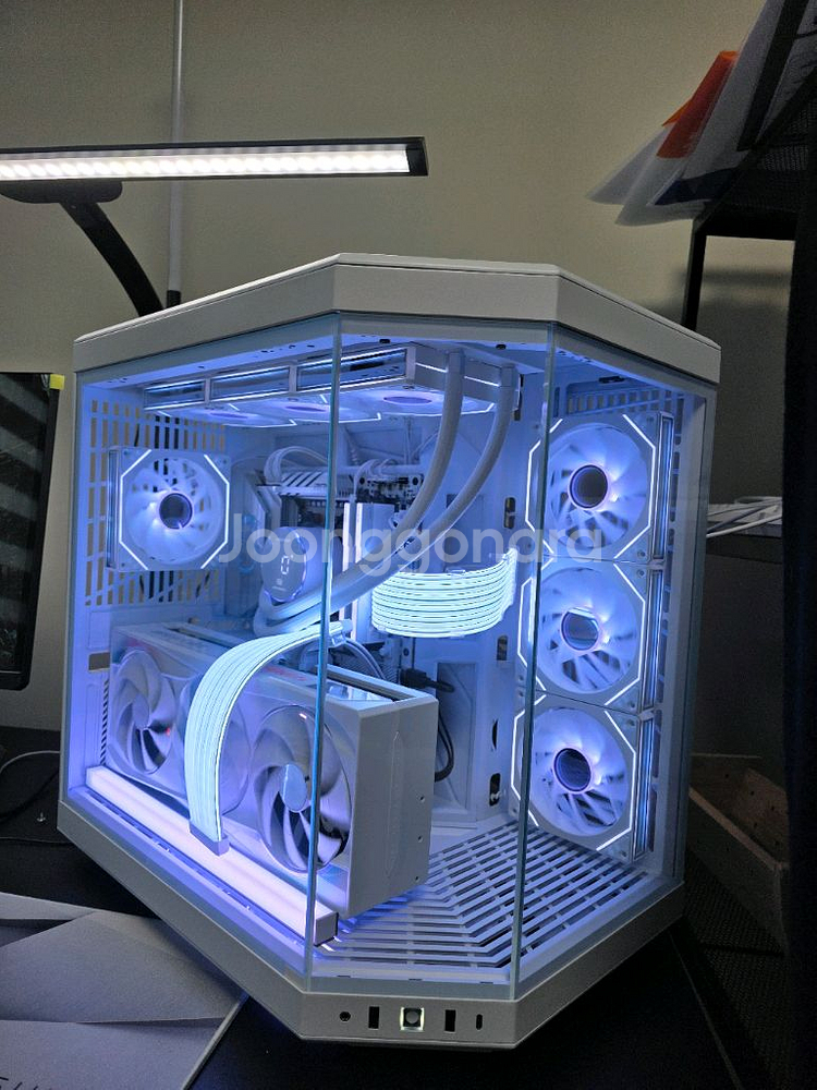 라이젠9 9950X3D RTX5090 어로스마스터--2