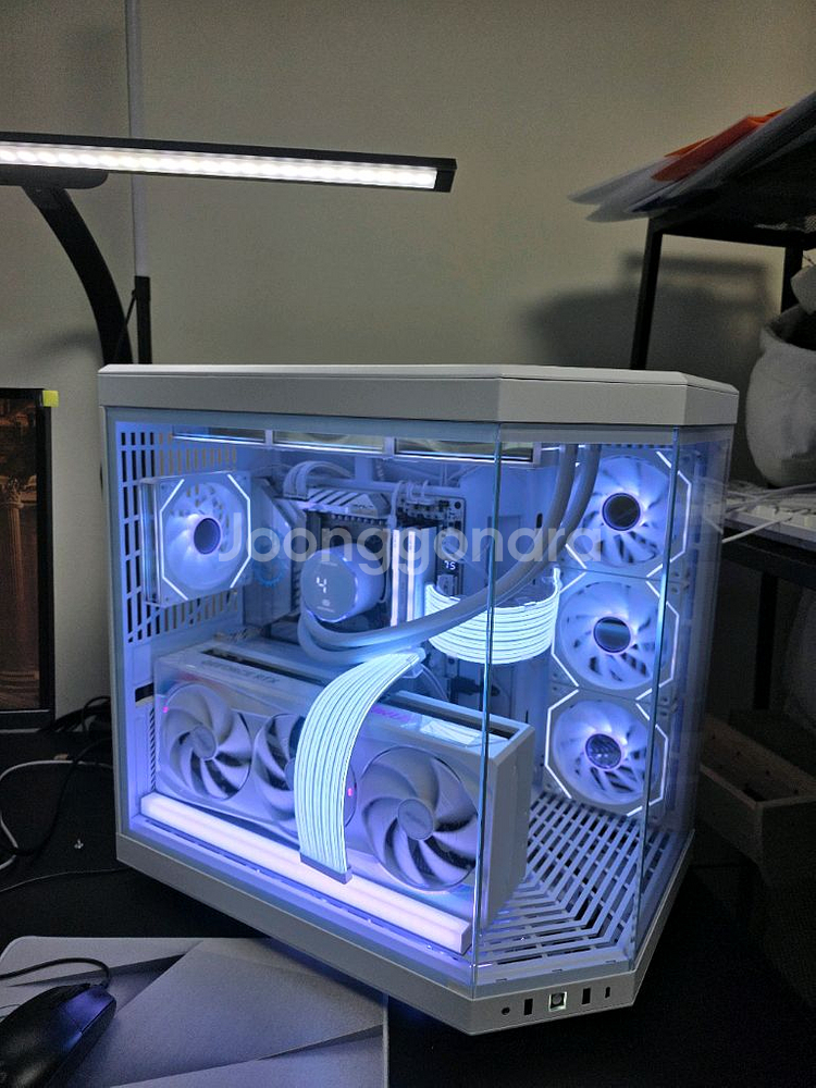 라이젠9 9950X3D RTX5090 어로스마스터--1