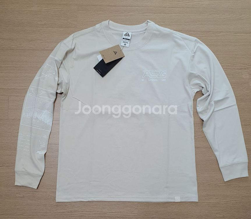 나이키 ACG 프린팅 긴팔티셔츠 루즈핏M사이즈(100정--0