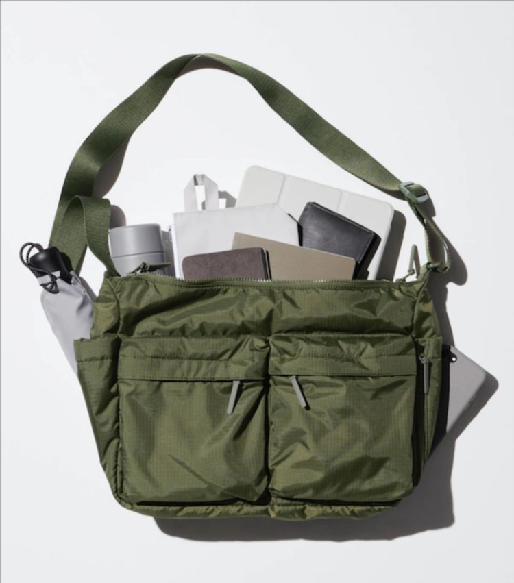 유니클로 멀티포켓 숄더백 올리브--0