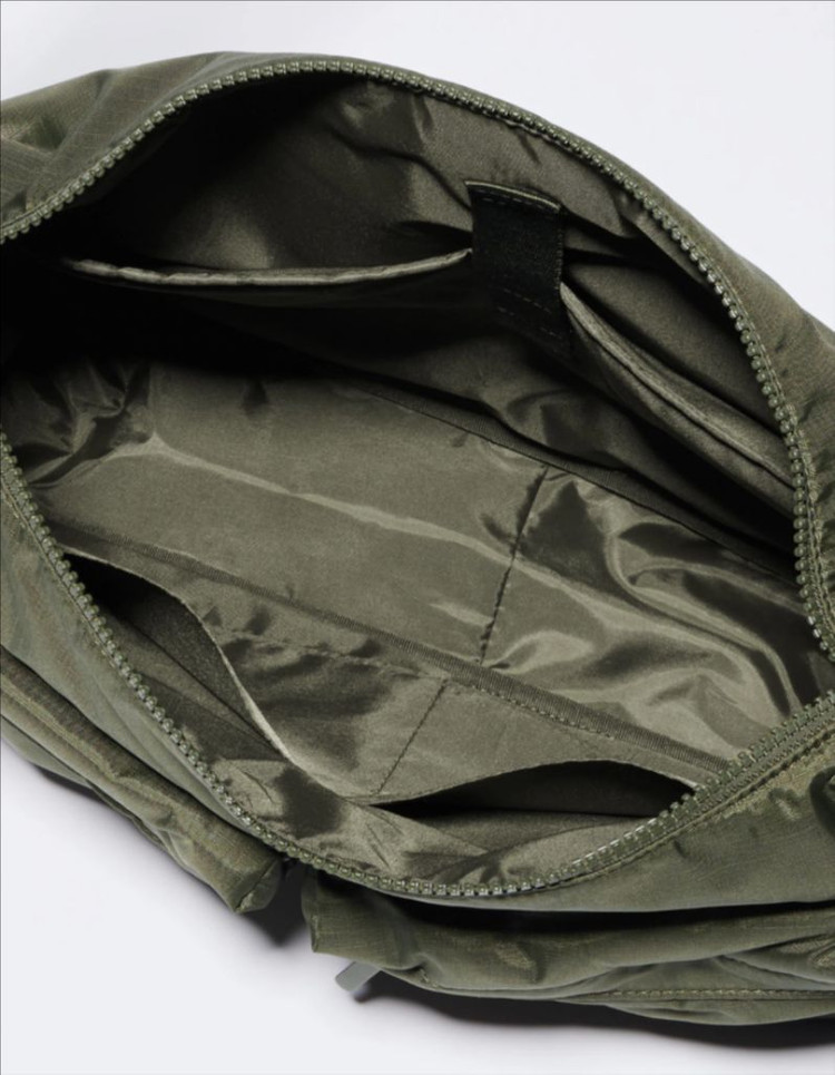 유니클로 멀티포켓 숄더백 올리브--1