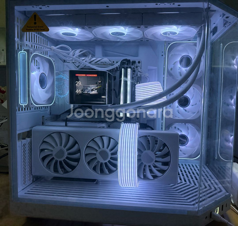y70케이스 꾸미기 마친 피씨팝니다 울산직거래--0