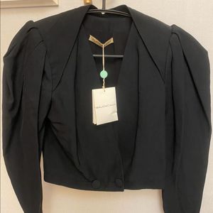 발렌시아가 퍼프숄더 블랙 재킷