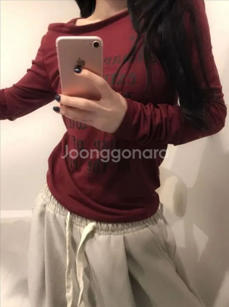레터링 오프숄더 긴팔티 와인 봄여름옷--1
