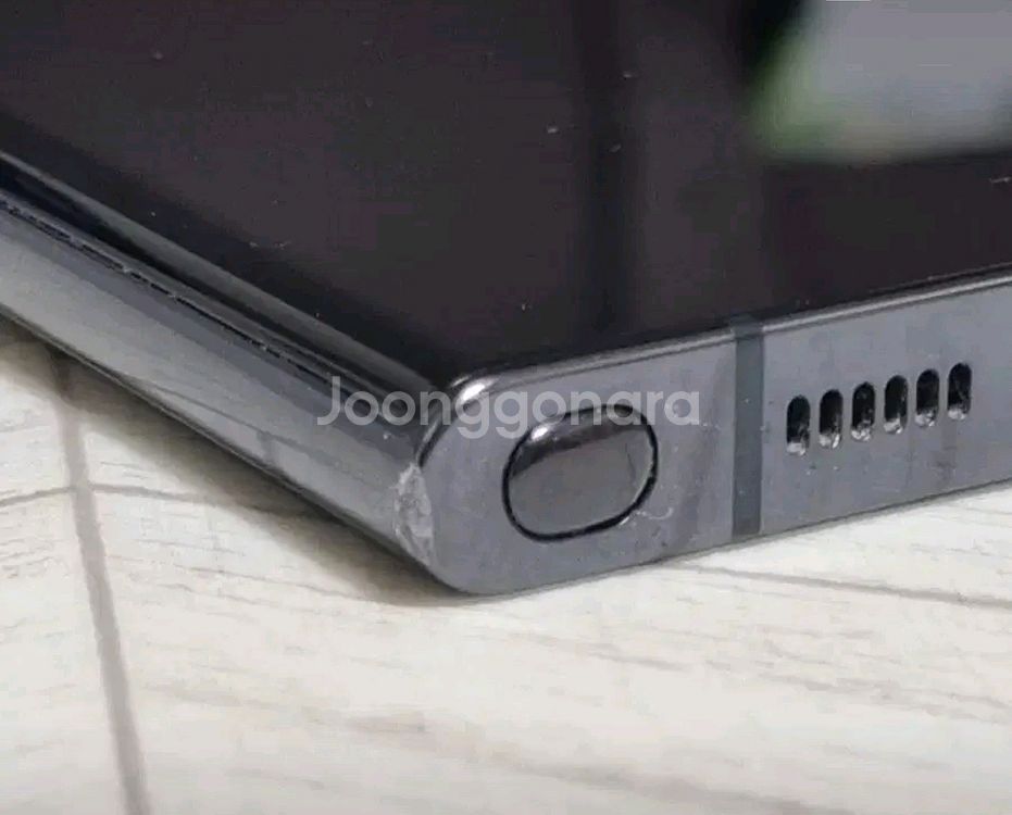 갤럭시 S22울트라 블랙 256GB 팝니다--2