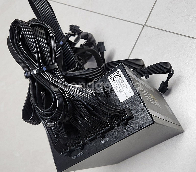 쿨러마스터 1250W V2 모듈러 파워 판매합니다--2