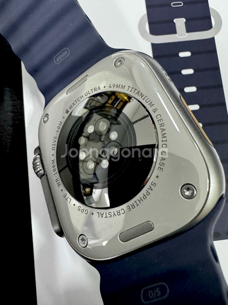 애플워치 울트라1 49mm 티타늄 새 것 상태 팝니다--4