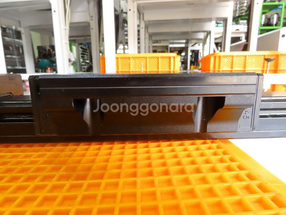 NSK H45 레일820 LM가이드 미사용품--3