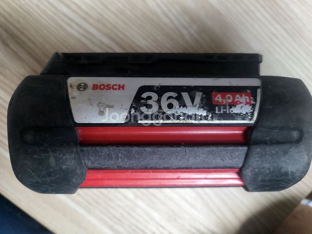보쉬 36V 배터리 + GAL 3680 CV 충전기--1