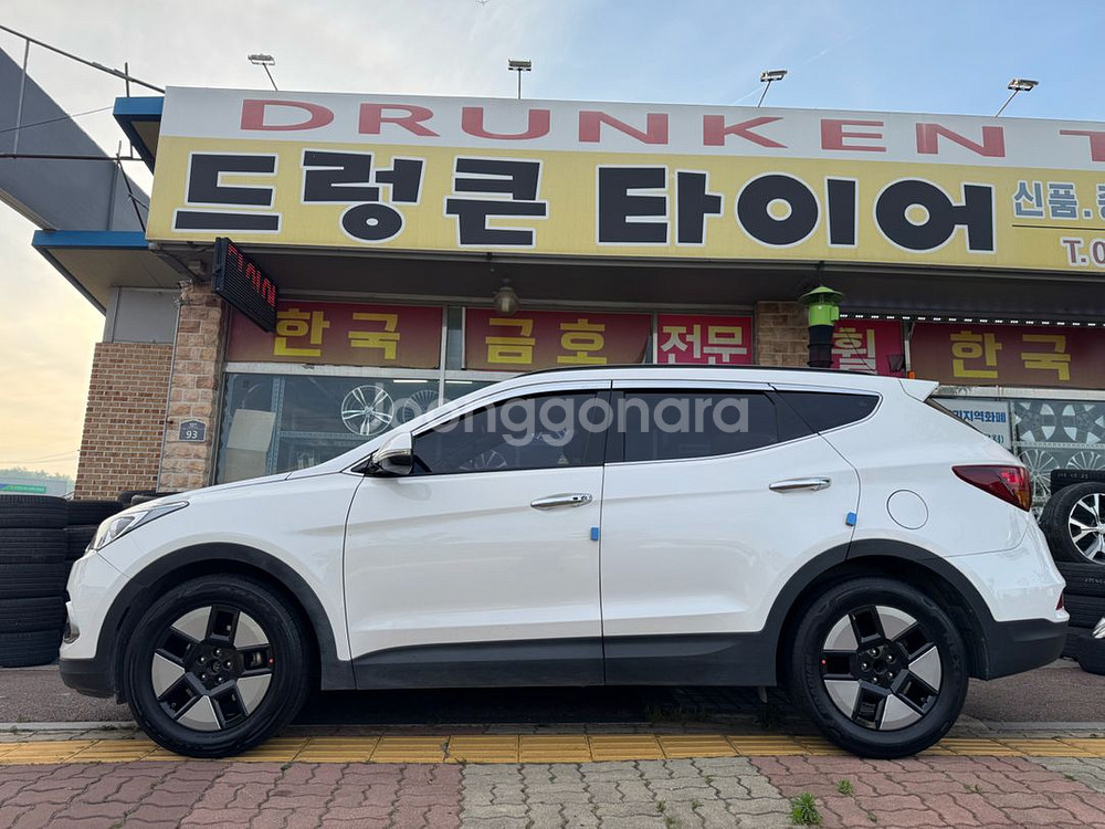 신형 싼타페 18인치 휠타이어 팝니다(카니발가능)--9