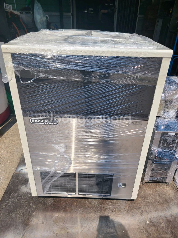카이저 제빙기 100kg--0