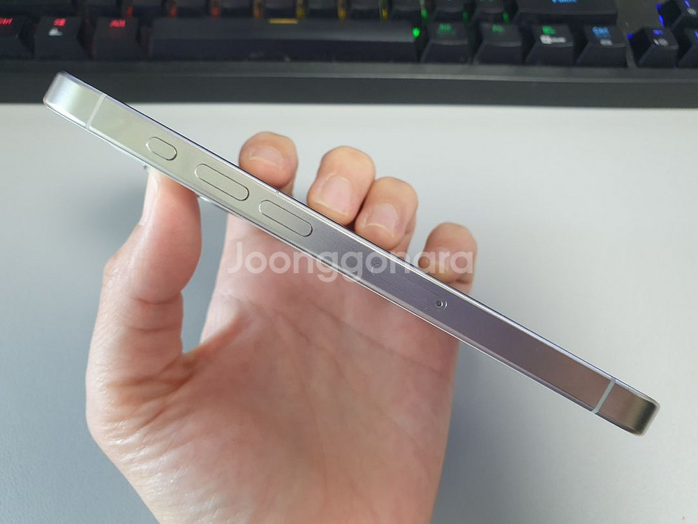 아이폰15 프로 / 256GB / 화이트--6