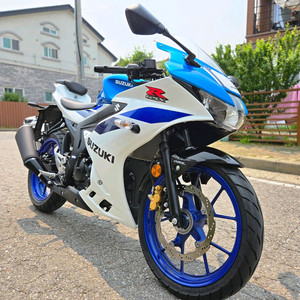 스즈키 GSXR125 24년식 1700km 신차급판매