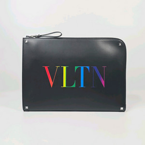 발렌티노 VLTN 레인보우 로고 클러치백