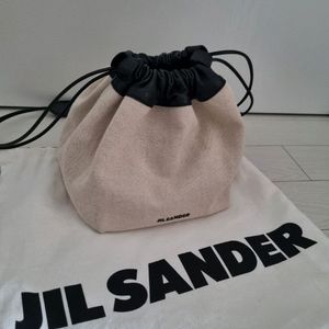 질샌더 스트링백