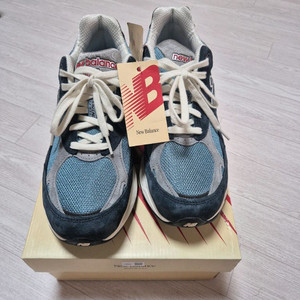 뉴발란스 990v3 테디산체스 컬렉션 네이비 275