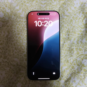 아이폰 16프로 128GB 화이트 팝니다
