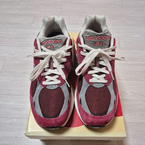 뉴발란스990v3버건디 275싸이즈새상품